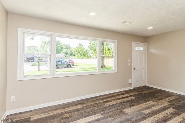 133 Coronado Court, Elyria, OH 44035