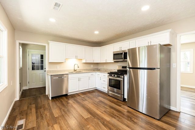 133 Coronado Court, Elyria, OH 44035
