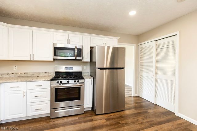 133 Coronado Court, Elyria, OH 44035
