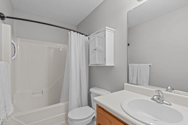 46 Budd Godwin Lane, Dunn, NC 28334