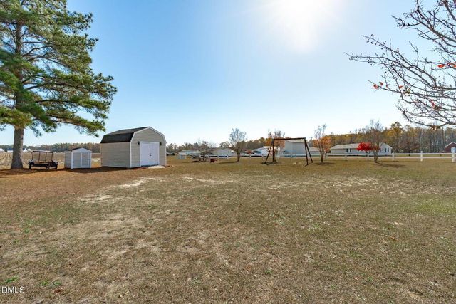 46 Budd Godwin Lane, Dunn, NC 28334