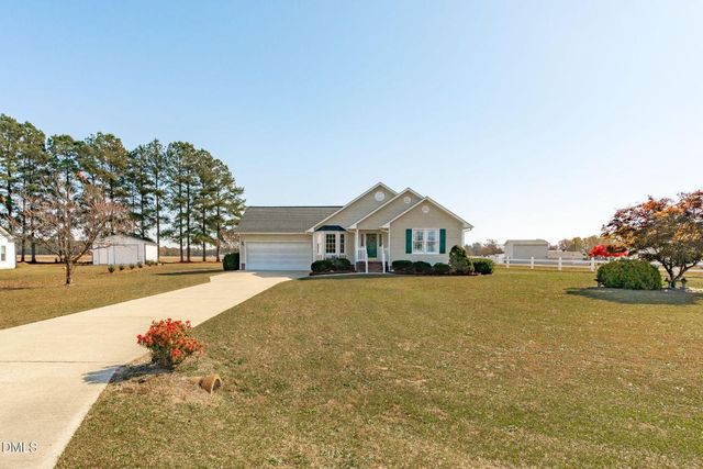 46 Budd Godwin Lane, Dunn, NC 28334