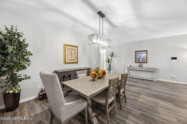 692 SYCAMORE Way, Orange Park, FL 32073