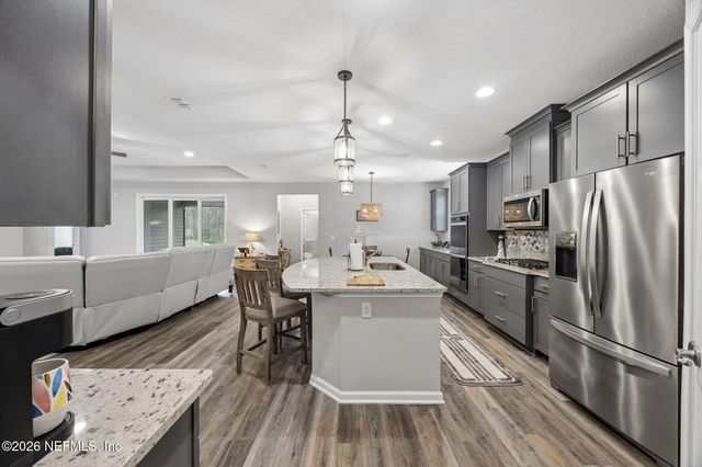 692 SYCAMORE Way, Orange Park, FL 32073