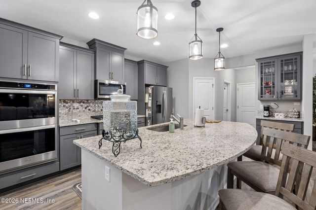 692 SYCAMORE Way, Orange Park, FL 32073