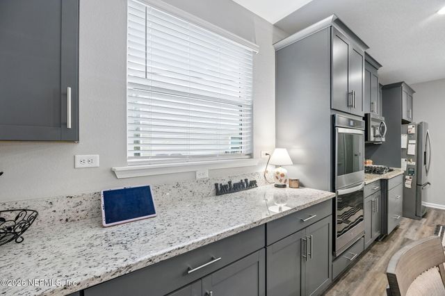 692 SYCAMORE Way, Orange Park, FL 32073