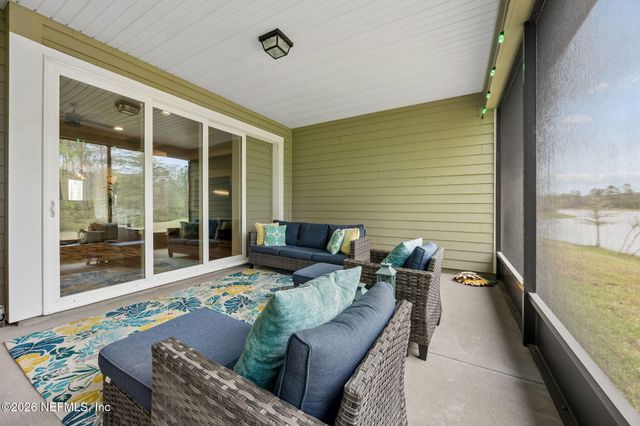 692 SYCAMORE Way, Orange Park, FL 32073