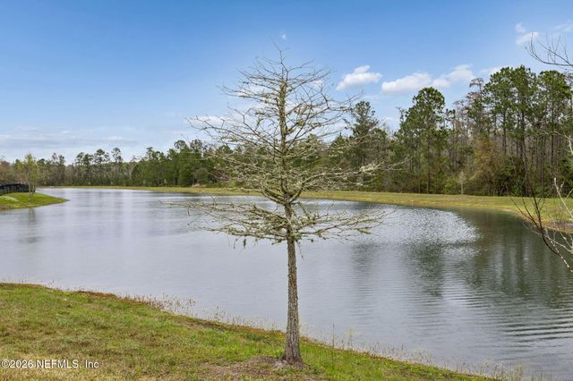 692 SYCAMORE Way, Orange Park, FL 32073