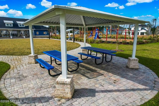 692 SYCAMORE Way, Orange Park, FL 32073