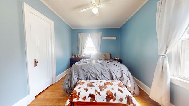 4045 11th Place, Des Moines, IA 50313
