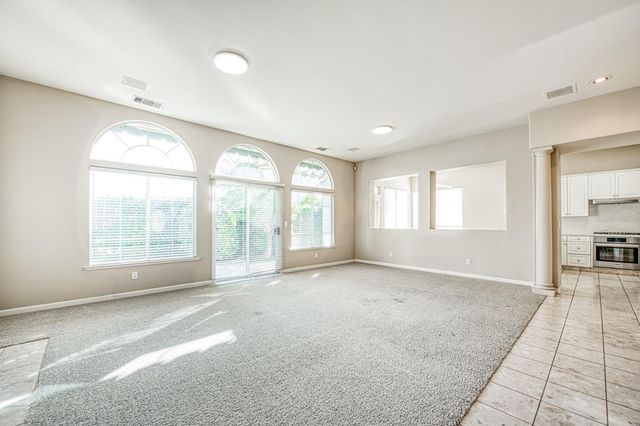 2140 W Rue St Michel, Fresno, CA 93711