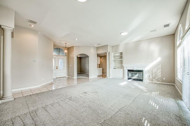 2140 W Rue St Michel, Fresno, CA 93711