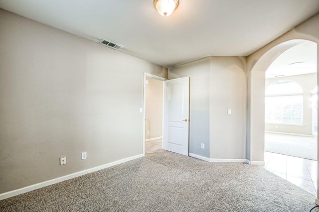 2140 W Rue St Michel, Fresno, CA 93711