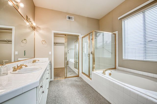 2140 W Rue St Michel, Fresno, CA 93711