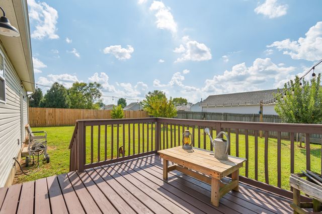 1625 Joel Dr, Columbia, TN 38401
