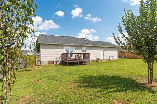 1625 Joel Dr, Columbia, TN 38401