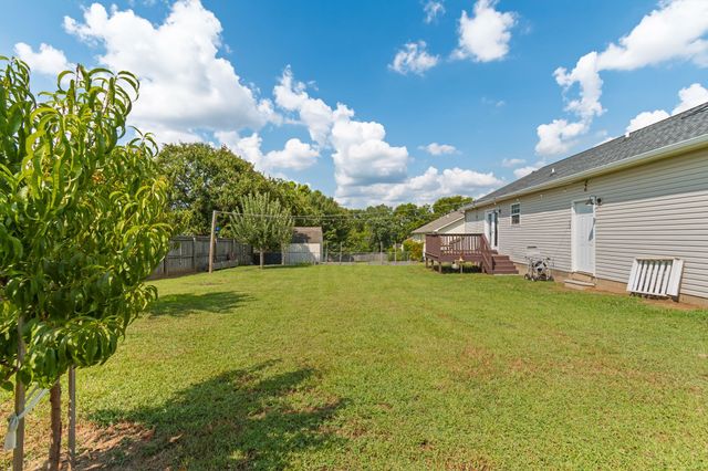 1625 Joel Dr, Columbia, TN 38401