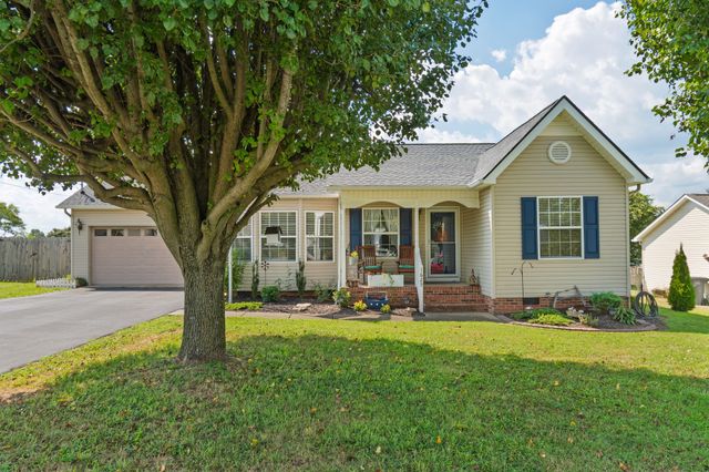 1625 Joel Dr, Columbia, TN 38401