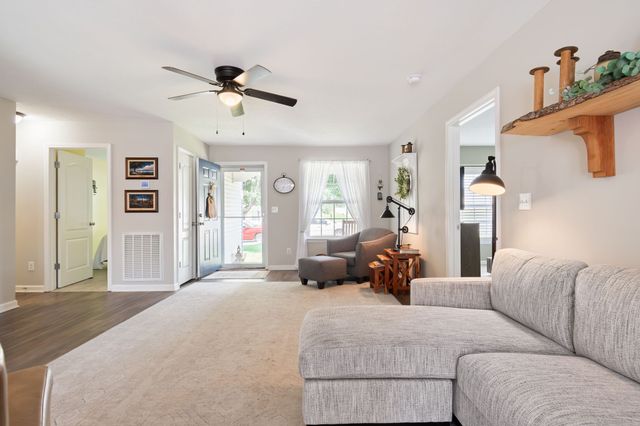 1625 Joel Dr, Columbia, TN 38401