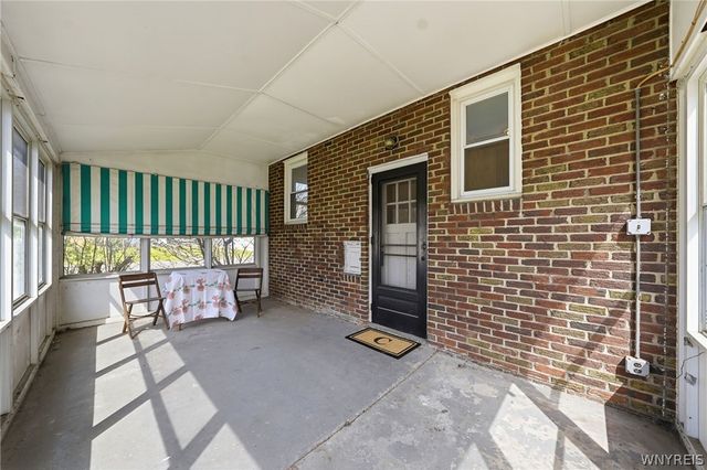 1 Colvinhurst Drive, Tonawanda, NY 14223