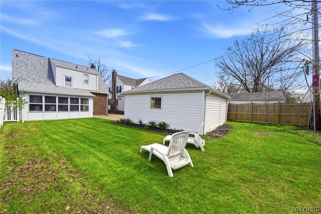 1 Colvinhurst Drive, Tonawanda, NY 14223