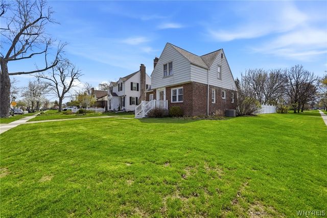 1 Colvinhurst Drive, Tonawanda, NY 14223