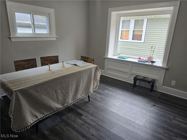 568 Stanton Avenue, Akron, OH 44301