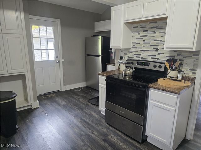 568 Stanton Avenue, Akron, OH 44301