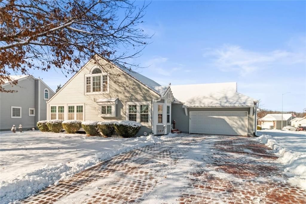 1515 NW Primrose Lane, Blue Springs, MO 64015