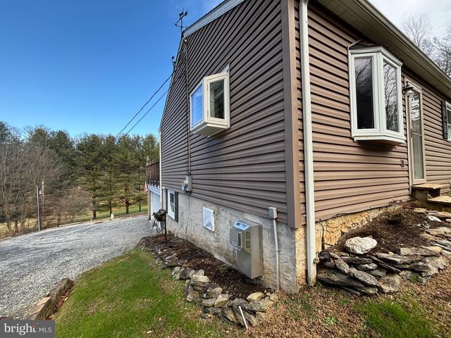 474 BRIDGE VALLEY RD, Pequea, PA 17565