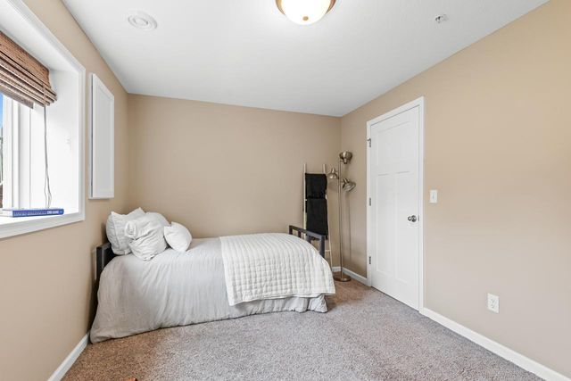 4131 Blakewood Drive, Shakopee, MN 55379