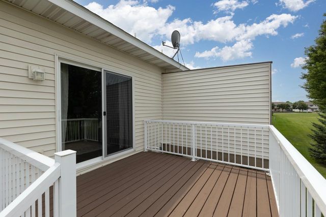 4131 Blakewood Drive, Shakopee, MN 55379
