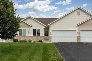 4131 Blakewood Drive, Shakopee, MN 55379
