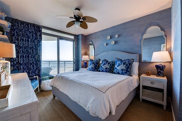 801 E Beach Drive BC1910, Galveston, TX 77550