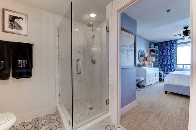 801 E Beach Drive BC1910, Galveston, TX 77550