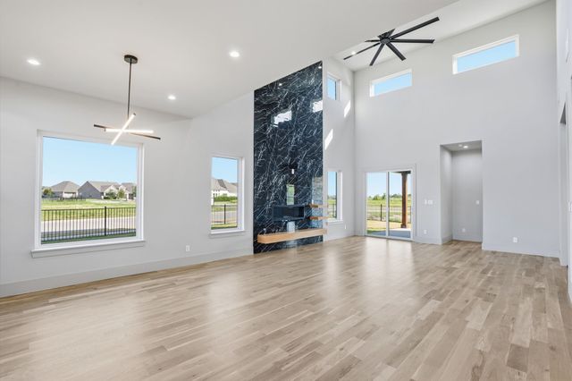 1429 Morris Crossing, Heath, TX 75126