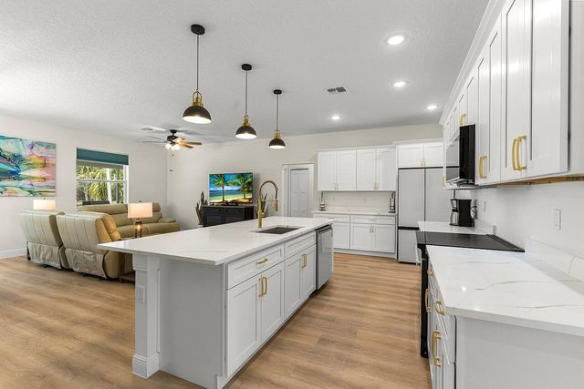 9225 103rd Court, Vero Beach, FL 32967