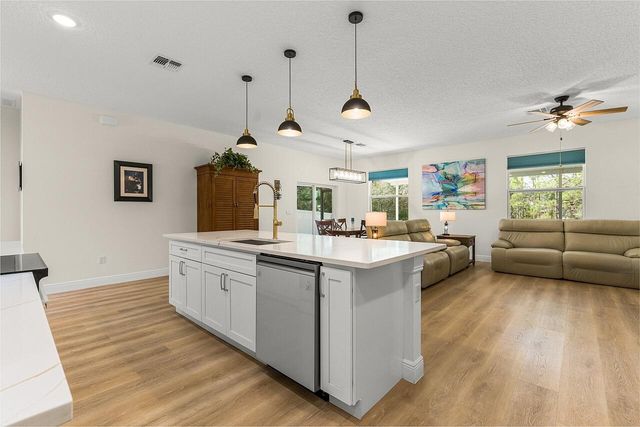 9225 103rd Court, Vero Beach, FL 32967