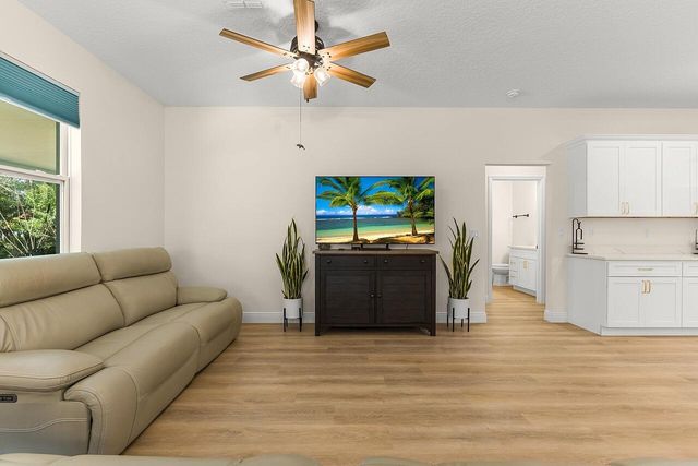 9225 103rd Court, Vero Beach, FL 32967