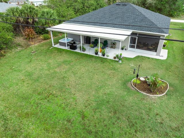 9225 103rd Court, Vero Beach, FL 32967