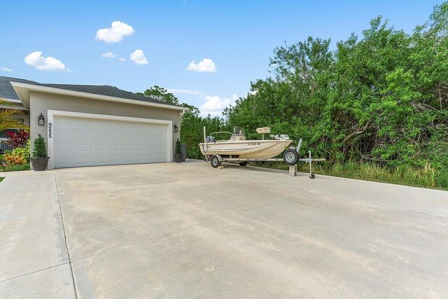 9225 103rd Court, Vero Beach, FL 32967