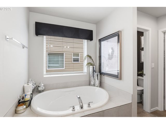 16157 Nw RELIANCE Ln, Portland, OR 97229