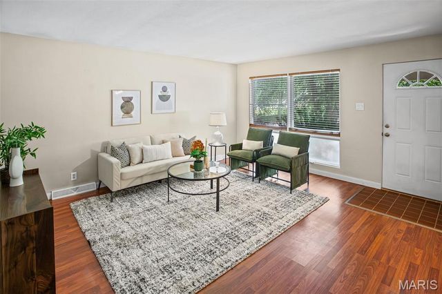 1909 Madison Avenue, Edwardsville, IL 62025