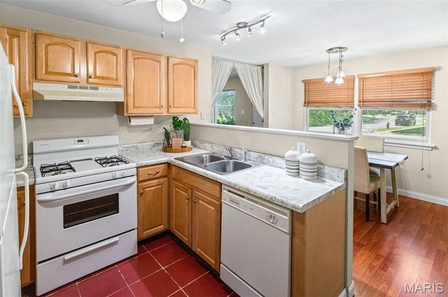 1909 Madison Avenue, Edwardsville, IL 62025