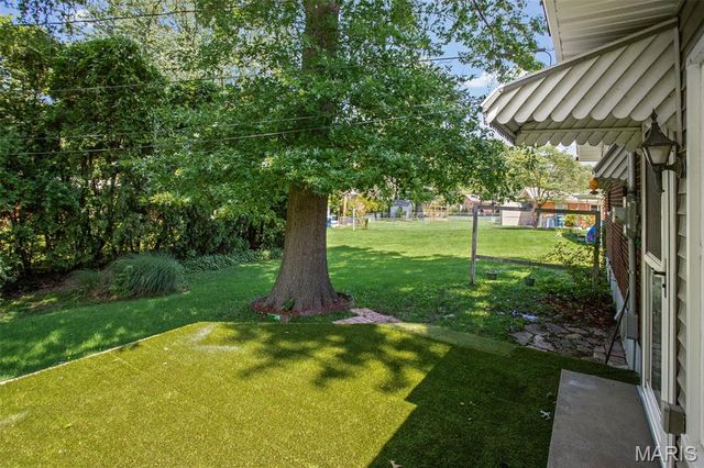 1909 Madison Avenue, Edwardsville, IL 62025