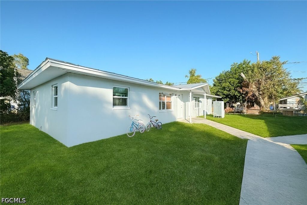 5453 11th AVE, Fort Myers, FL 33907