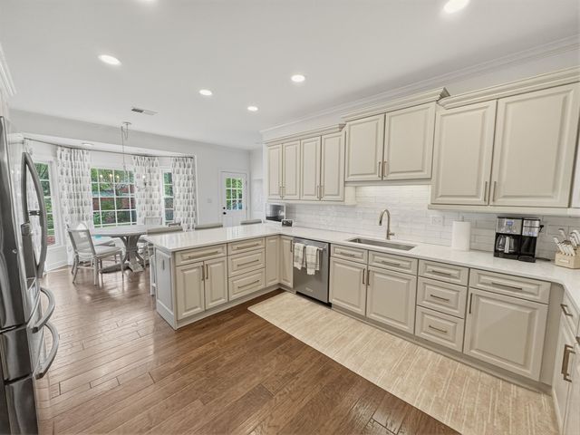 8622 BEAVERWOOD DR, Germantown, TN 38138