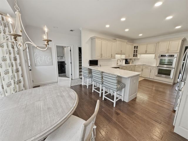 8622 BEAVERWOOD DR, Germantown, TN 38138