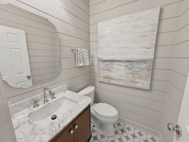 8622 BEAVERWOOD DR, Germantown, TN 38138