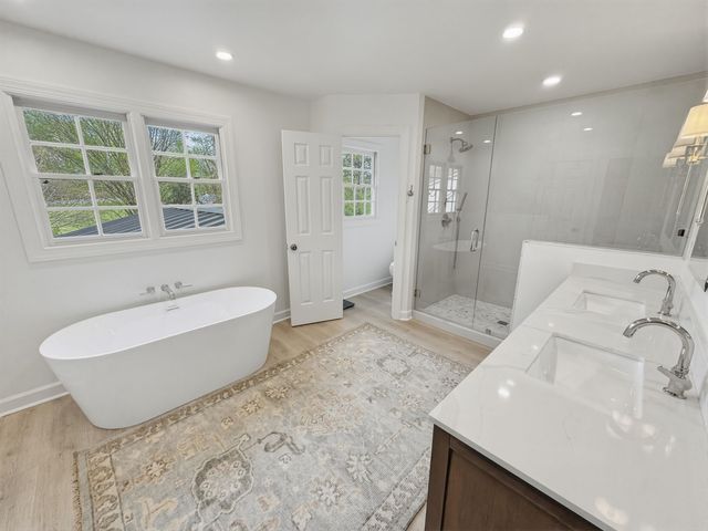 8622 BEAVERWOOD DR, Germantown, TN 38138